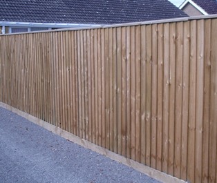 Feather edge fencing